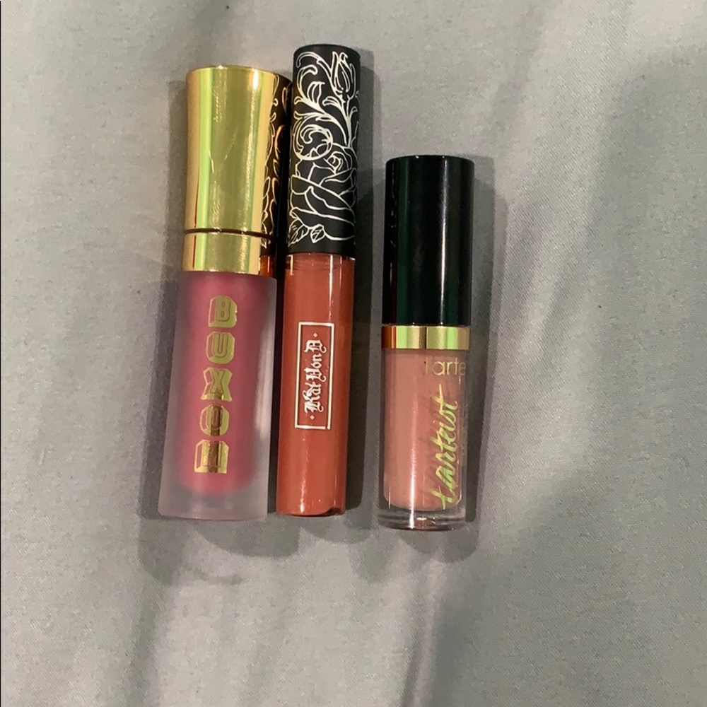 Liquid lipstick bundle